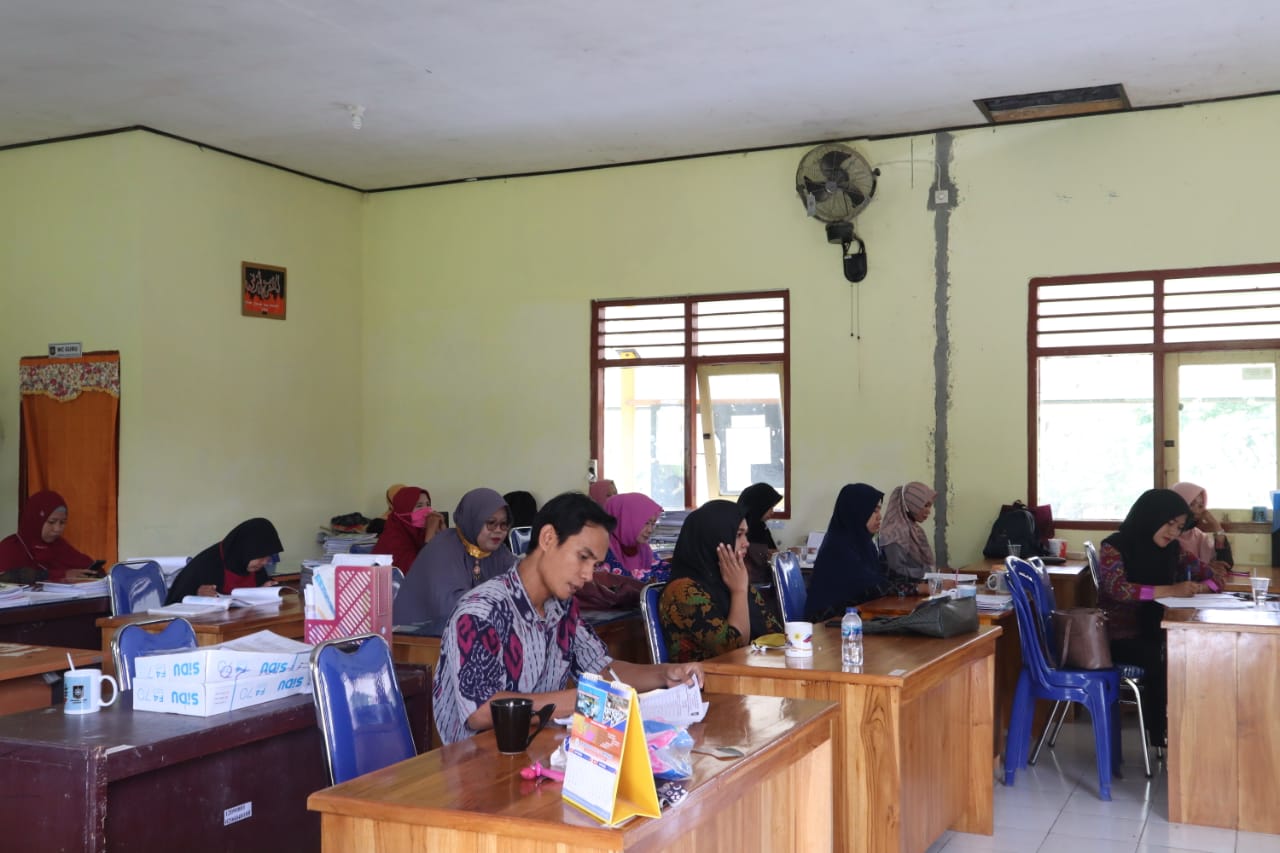 Rapat Pembentukan Panitian US dan MID